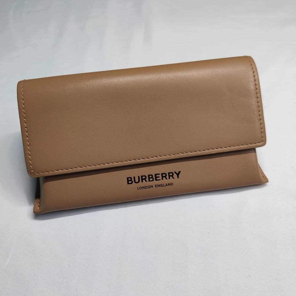 Burberry London Camel Tan Sunglass Case Magnetic Closure Faux Leather *Case Only
